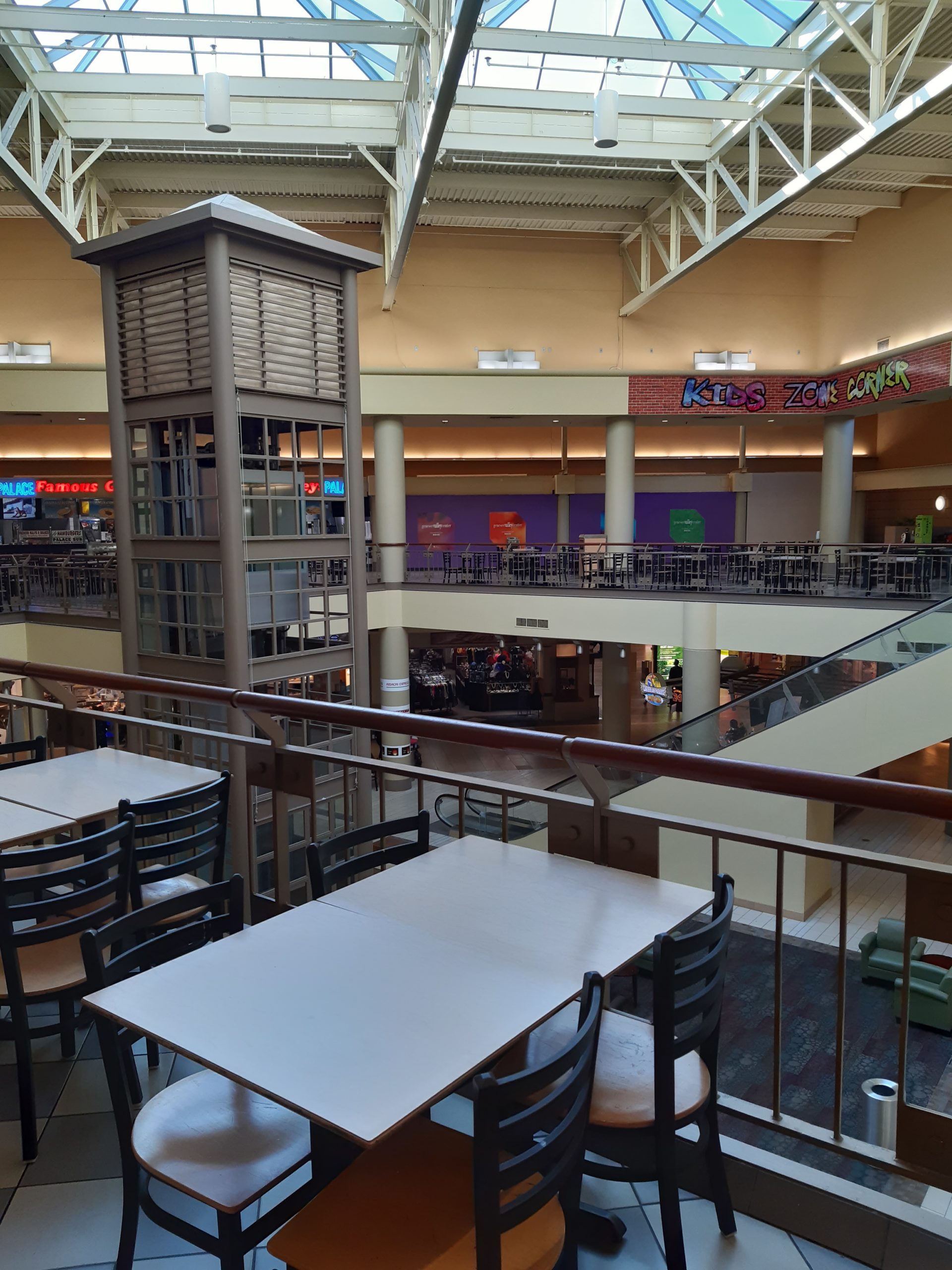 Genesee Valley Mall leasing exec knows of no plans to close so far